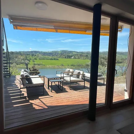 Dum Nad Prehradou S Bazenem Villa Lazinov