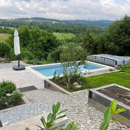 Villa Dum Nad Prehradou S Bazenem *